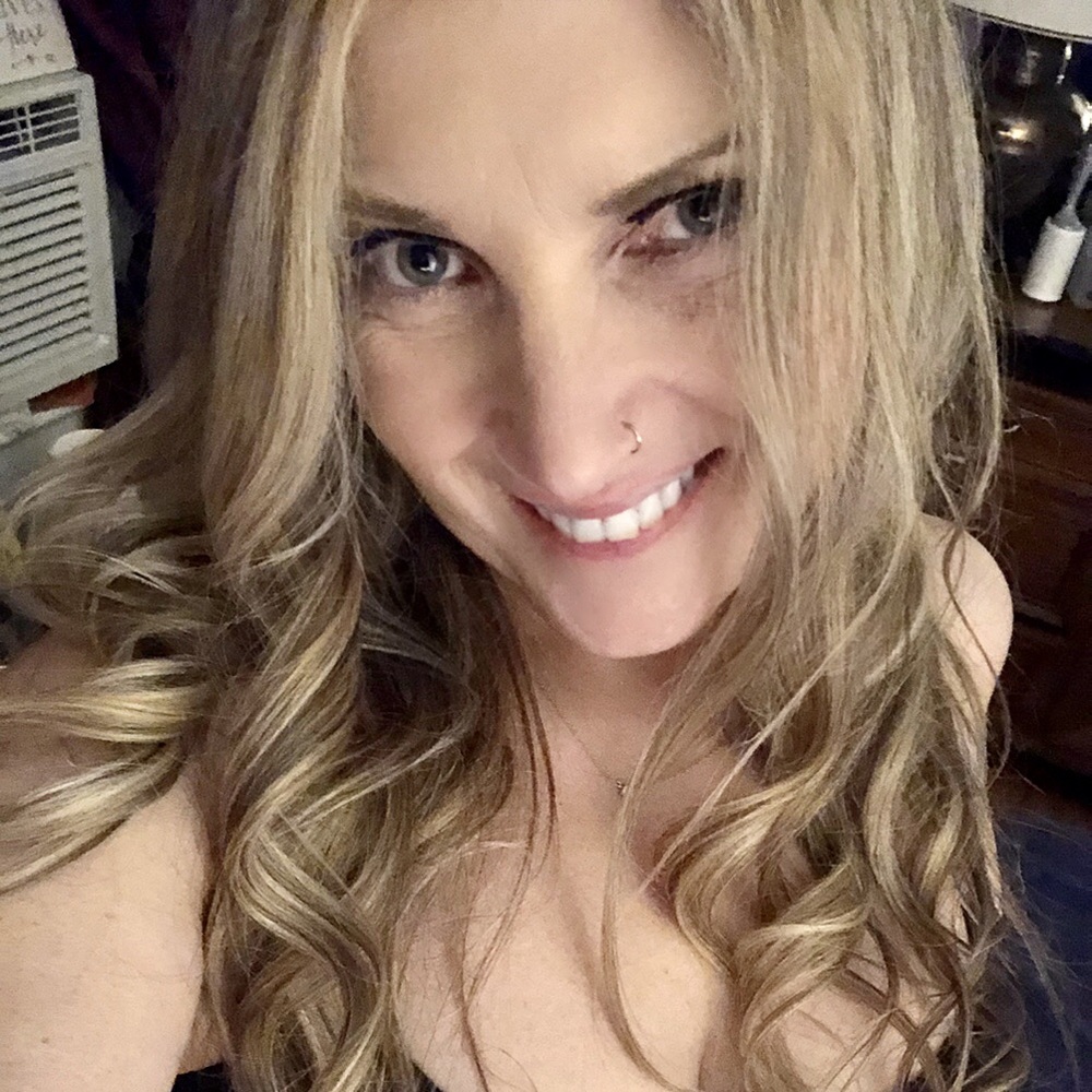 Meet your Posher, Lynn